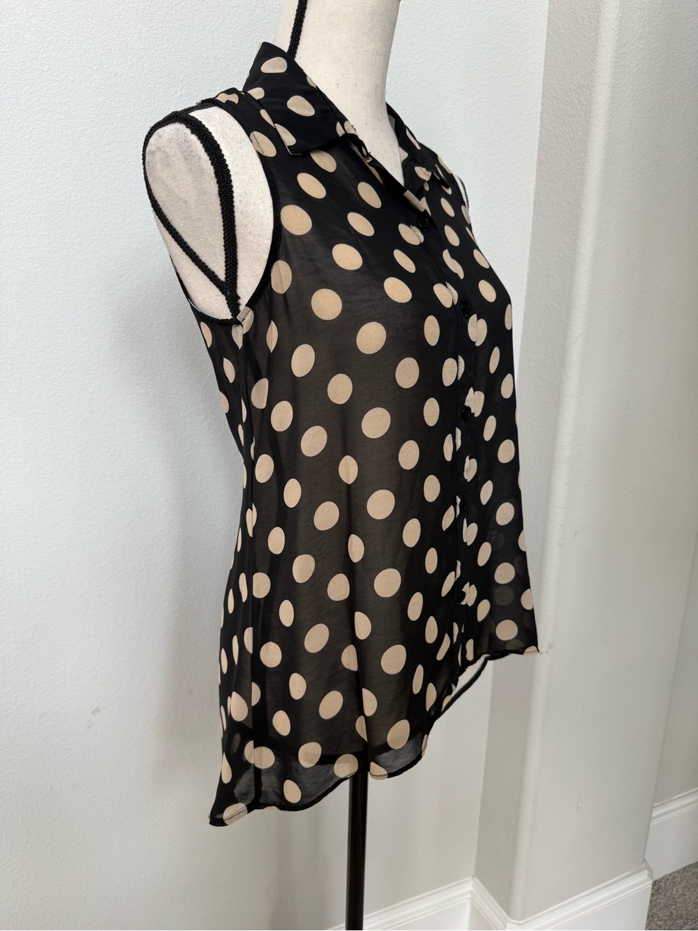 Sans Souci Black Sleeveless Polka Dot Blouse with Cream Dots